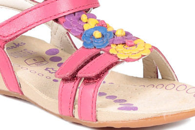 

Clarks Girls Velcro Strappy Sandals(Black, Black combi