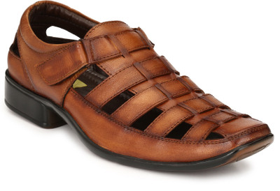 

Peponi Men Tan Casual