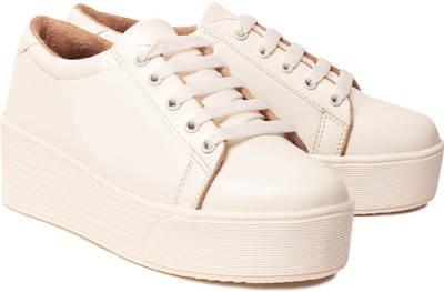 

Klaur Melbourne Casuals For Women(White