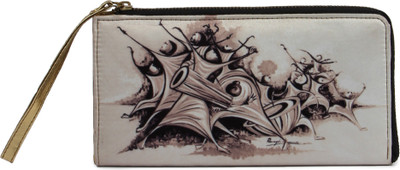 

Zoe Makhoa Casual White Clutch
