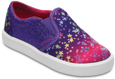 

Crocs Boys Slip on Running Shoes(Multicolor, Multi color