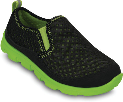 

Crocs Boys Slip on Running Shoes(Black