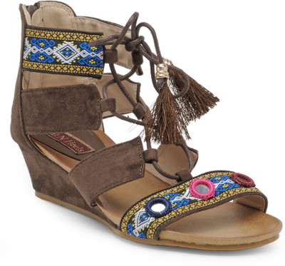 

Flat n Heels Women Brown Wedges