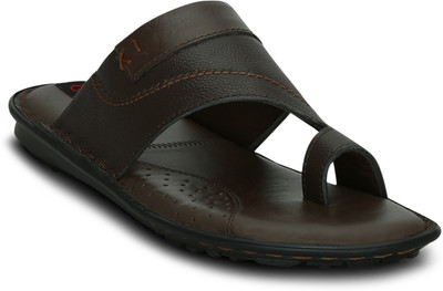 

Get Glamr Men Brown Sandals