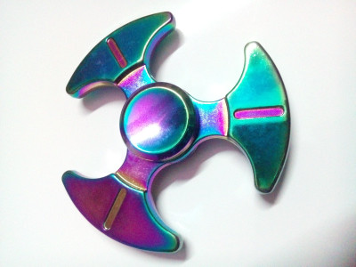 

RATAN TELECOM SPACE SHIP SPINNER(Multicolor)