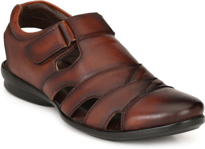 

Peponi Men Brown Casual