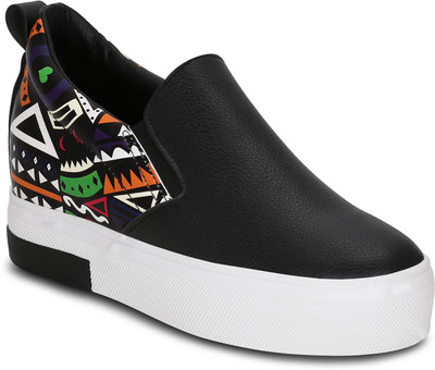 

Get Glamr Sneakers For Women(Black