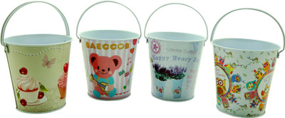 

Importwala Iron Baskets with Handle Iron Flower Basket without Artificial Flower & Plant(W: 10 cm x H: 17.5 cm x D: 10 cm)