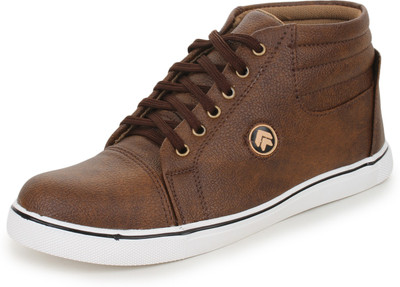 

TRASE Men Outlander Sneakers For Men(Brown