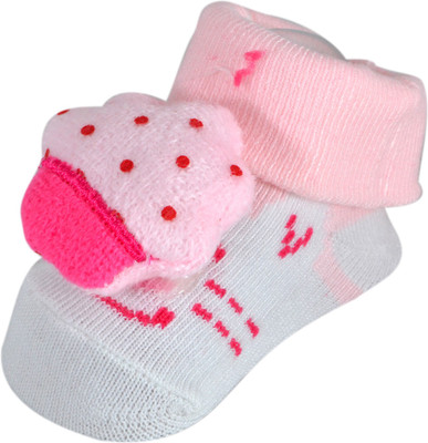 

Instabuyz Pink Softy Booties(Toe to Heel Length - 2 cm Light Pink)
