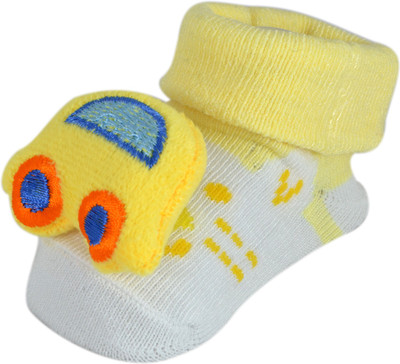 

Instabuyz Yellow turtle Botties Booties(Toe to Heel Length - 2 cm Yellow)