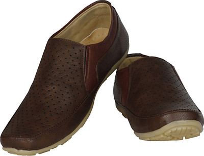 

UrbanwhiZ Formal Casuals For Men(Brown, Maroon
