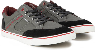 

Flying Machine John Sneakers For Men(Multicolor, Grey