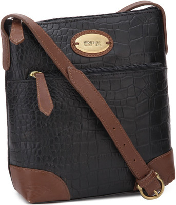 

Hidesign Women Formal Black Genuine Leather Sling Bag