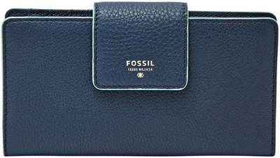 

Fossil Blue Clutch