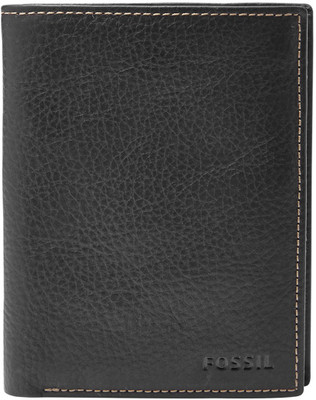 Fossil Men Black Genuine Leather Wallet(1 Card Slot)