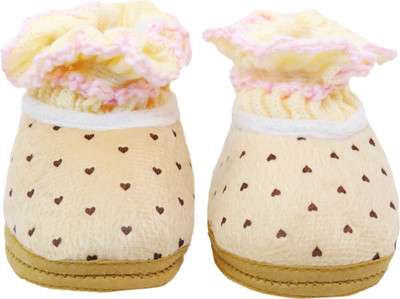 

Neska Moda Polka 0 To 12 Month Baby Booties(Toe to Heel Length - 12 cm Beige)