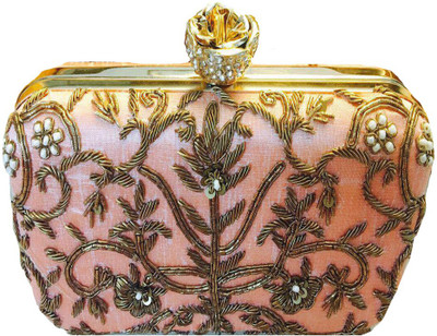 

CRAFTBAZAAR Party Pink Clutch