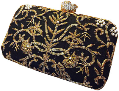 

CRAFTBAZAAR Party Black Clutch