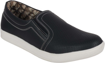 

1AAROW BLACK 87 Casuals For Men(Black