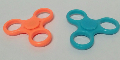 

DINAARKAN BLUE ORANGE FIDGET HAND SPINNER SET OF 2(Blue, Orange)