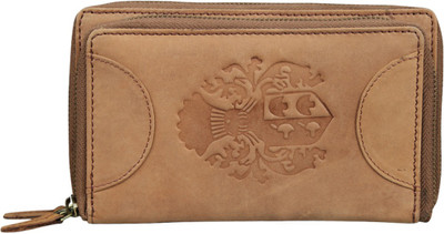 Style 98 Casual Tan Clutch