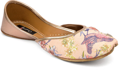

Coral Haze Slip On For Women(Pink