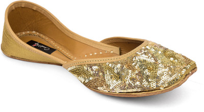 

Coral Haze Slip On For Women(Gold