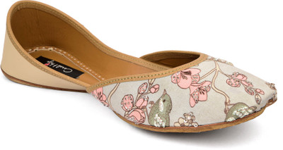 

Coral Haze Slip On For Women(Multicolor