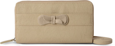 Baggit Women Casual Beige PU Sling Bag