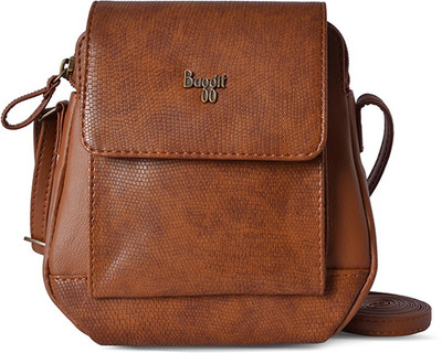 

Baggit Women Casual Brown PU Sling Bag