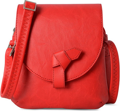 

Baggit Women Casual Red PU Sling Bag