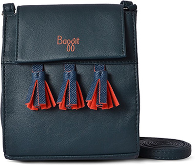 

Baggit Women Casual Blue PU Sling Bag
