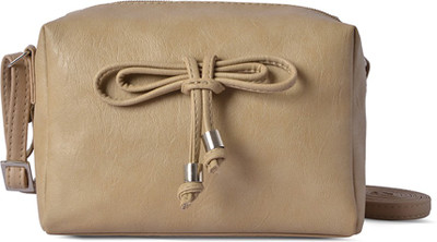 

Baggit Women Casual Beige PU Sling Bag