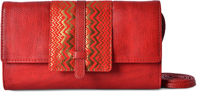 

Baggit Women Casual Red PU Sling Bag