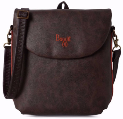 

Baggit L Blimey Y G Times Brown (Brown) S 3 L Backpack(Brown)