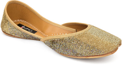 

Coral Haze Jutis For Women(Gold