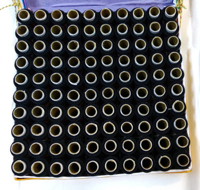 

Yashansh BLACK Thread(300 m Pack of100)