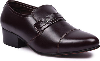 

E-lyte Slip On For Men(Black