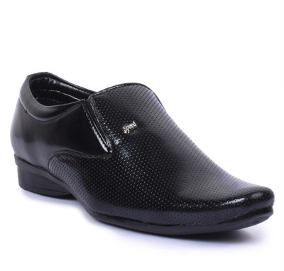 

Foot n Style Slip On Shoes For Men(Black)
