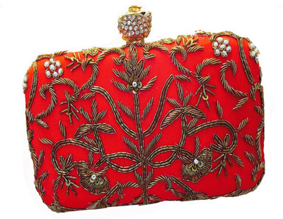 

CRAFTBAZAAR Party Red Clutch