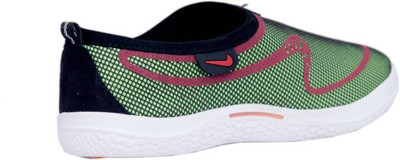 

Clerk Boys Slip on Sneakers(Yellow, Parrot