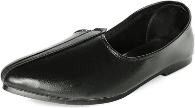 

Ramraj Men Synthetic Wedding Mojari Jutis For Men(Black