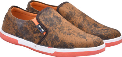 

Walk Jump smart casuals,outdoors,canvas shoes,printed Loafers For Men(Orange, Brown