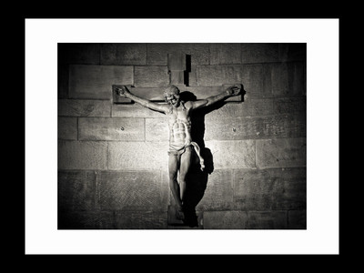 

ravgar Christian Cross sign Jesus Christ Canvas Painting Wall Art [16 x 20 inch] Framed Cotton Fine Grain Primed Canvas Board (Set of 1)(Multicolor)