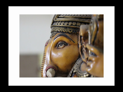 

ravgar Lord Ganesha Ganpati Bappa Siddhivinayak Vighanharta Canvas Painting Wall Art [16 x 20 inch] Framed Cotton Fine Grain Primed Canvas Board (Set of 1)(Multicolor)