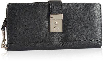 

Vaibhav Party Black Clutch