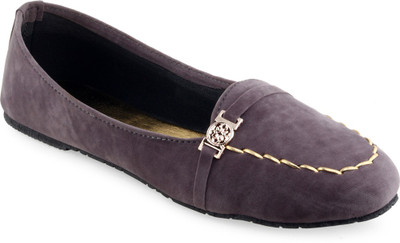 

Vaniya Loafers For Women(Brown