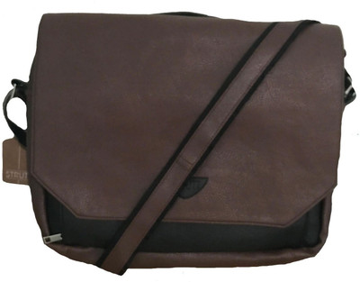 

Strutt 15 inch Laptop Messenger Bag(Black, Brown)