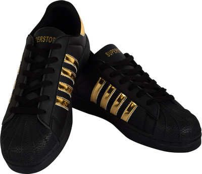 

Go India Store Training & Gym Shoes For Men(Black, Gold